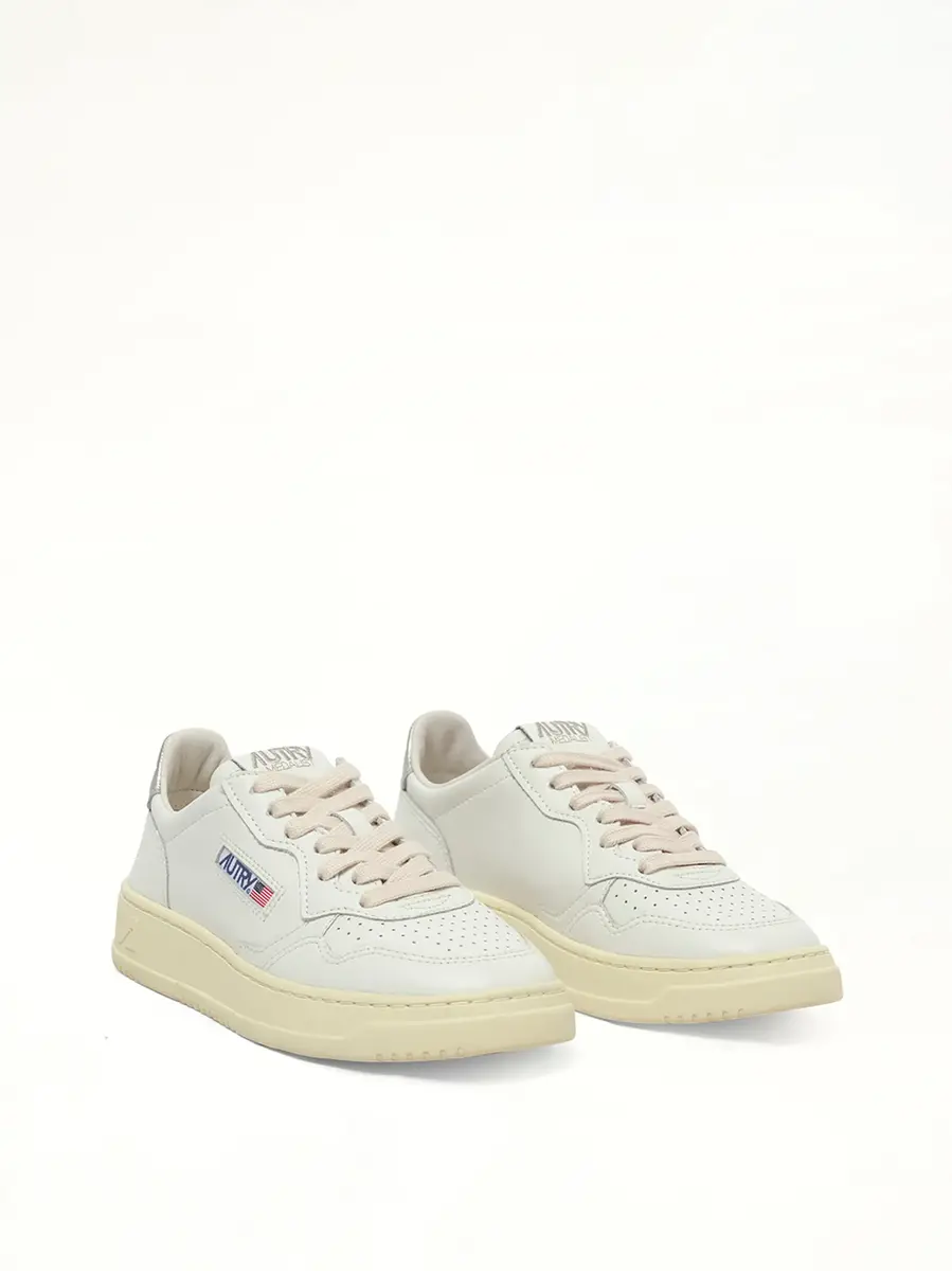 Autry Medalist Low Sneakers in White/silver | Thumbnail 3 Autry Medalist Low Sneakers in White/silver | Thumbnail 3