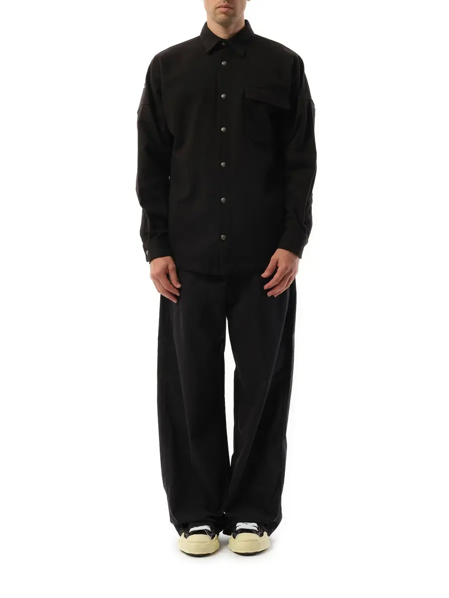 Palm Angels Classic Logo Overshirt in Black/off White | Thumbnail 4