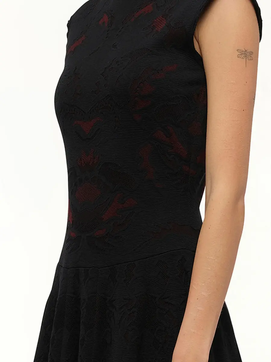Alexander McQueen Amq - Flower Lace Dress | Thumbnail 2 Alexander McQueen Amq - Flower Lace Dress | Thumbnail 2