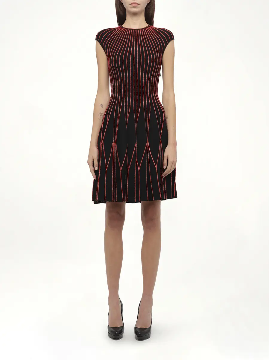 Alexander McQueen Knit Dress in Multi Black/red | Thumbnail 2 Alexander McQueen Knit Dress in Multi Black/red | Thumbnail 2