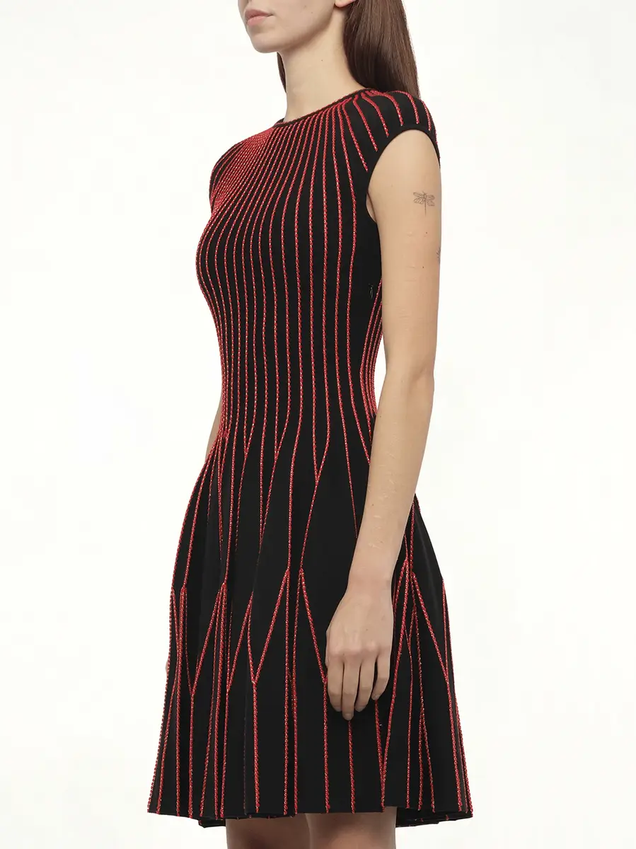 Alexander McQueen Knit Dress in Multi Black/red | Thumbnail 3 Alexander McQueen Knit Dress in Multi Black/red | Thumbnail 3