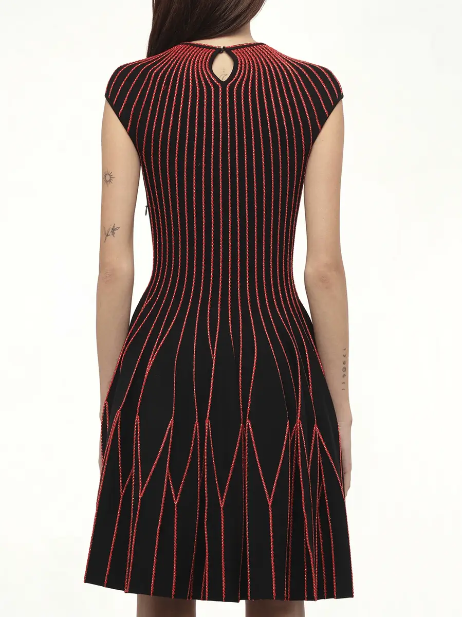 Alexander McQueen Knit Dress in Multi Black/red | Thumbnail 6 Alexander McQueen Knit Dress in Multi Black/red | Thumbnail 6