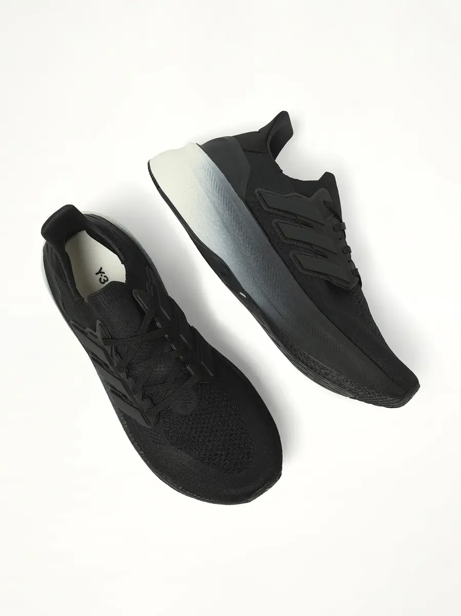Y-3 Ultraboost Light 5 | Thumbnail 4 Y-3 Ultraboost Light 5 | Thumbnail 4