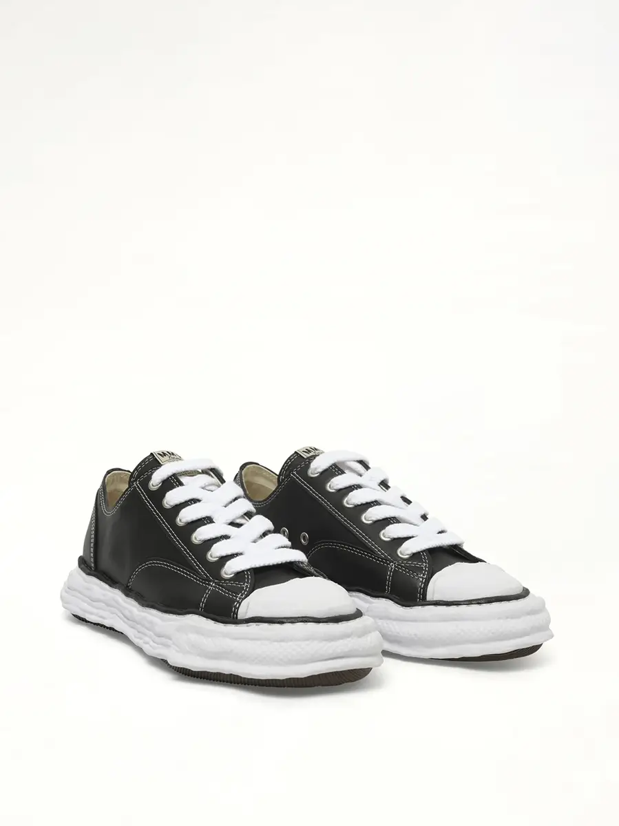 Maison MIHARA YASUHIRO Peterson 23 OG Low Leather Sneaker in Black/white | Thumbnail 3