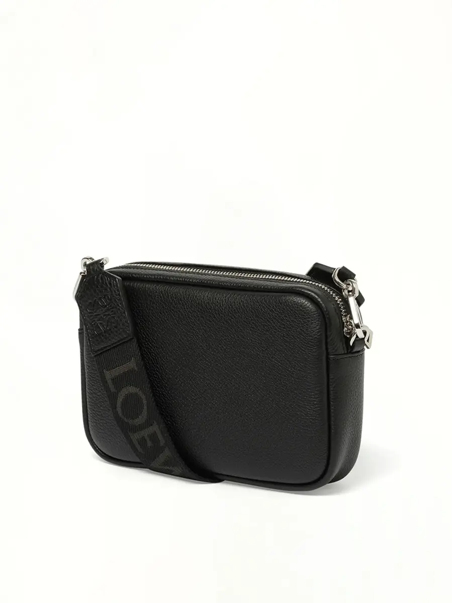 Loewe Calfskin Pebble Messenger Small | Thumbnail 2 Loewe Calfskin Pebble Messenger Small | Thumbnail 2
