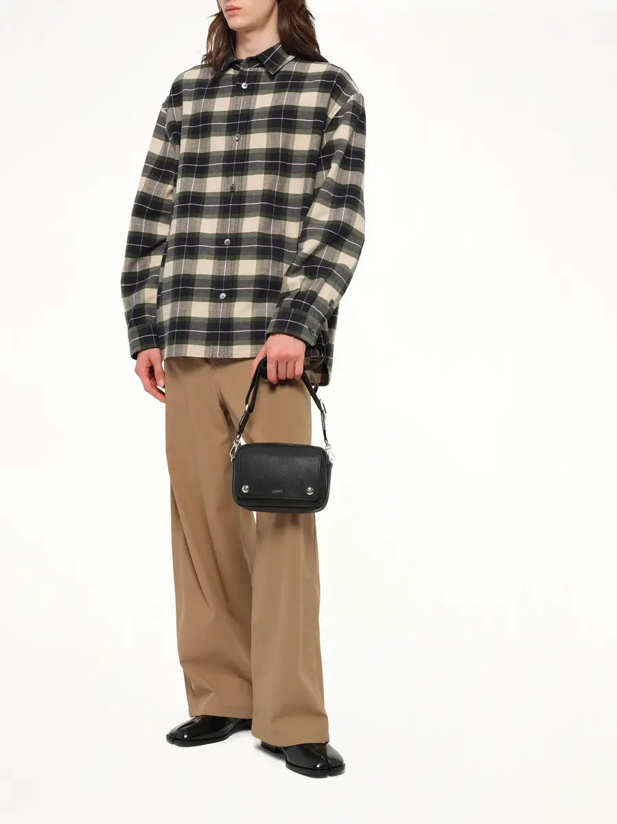 Loewe Calfskin Pebble Messenger Small | Thumbnail 4 Loewe Calfskin Pebble Messenger Small | Thumbnail 4