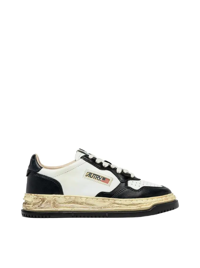 Autry Mmy Super Vintage Low Sneaker | Image 1 Autry Mmy Super Vintage Low Sneaker | Image 1