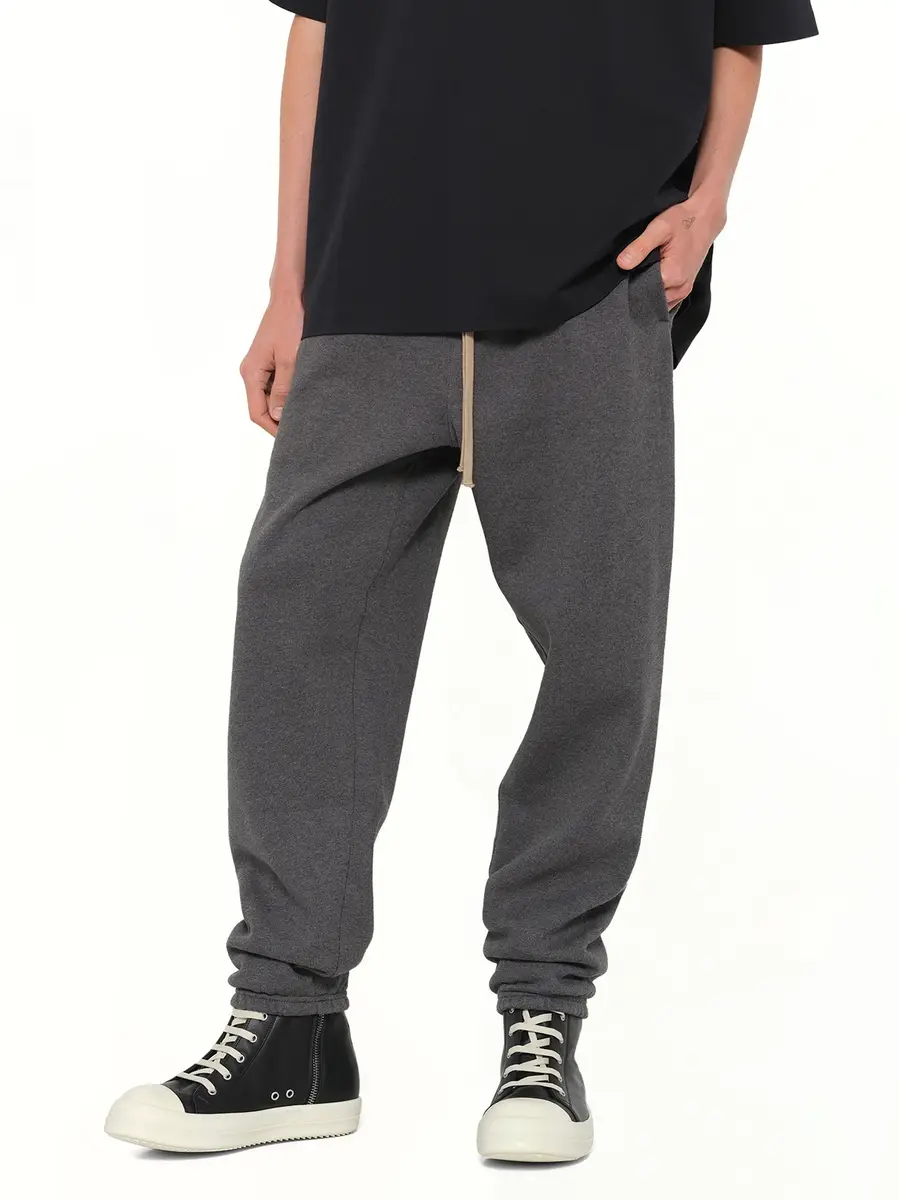 Fear of God Essentials Classic Sweatpant | Thumbnail 6 Fear of God Essentials Classic Sweatpant | Thumbnail 6