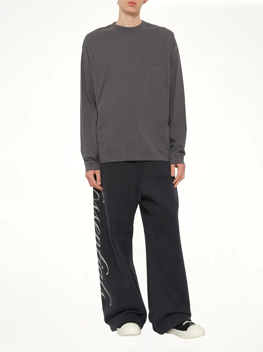 Fear of God Essentials Classic Long Sleeve T-shirt | Thumbnail 4 Fear of God Essentials Classic Long Sleeve T-shirt | Thumbnail 4