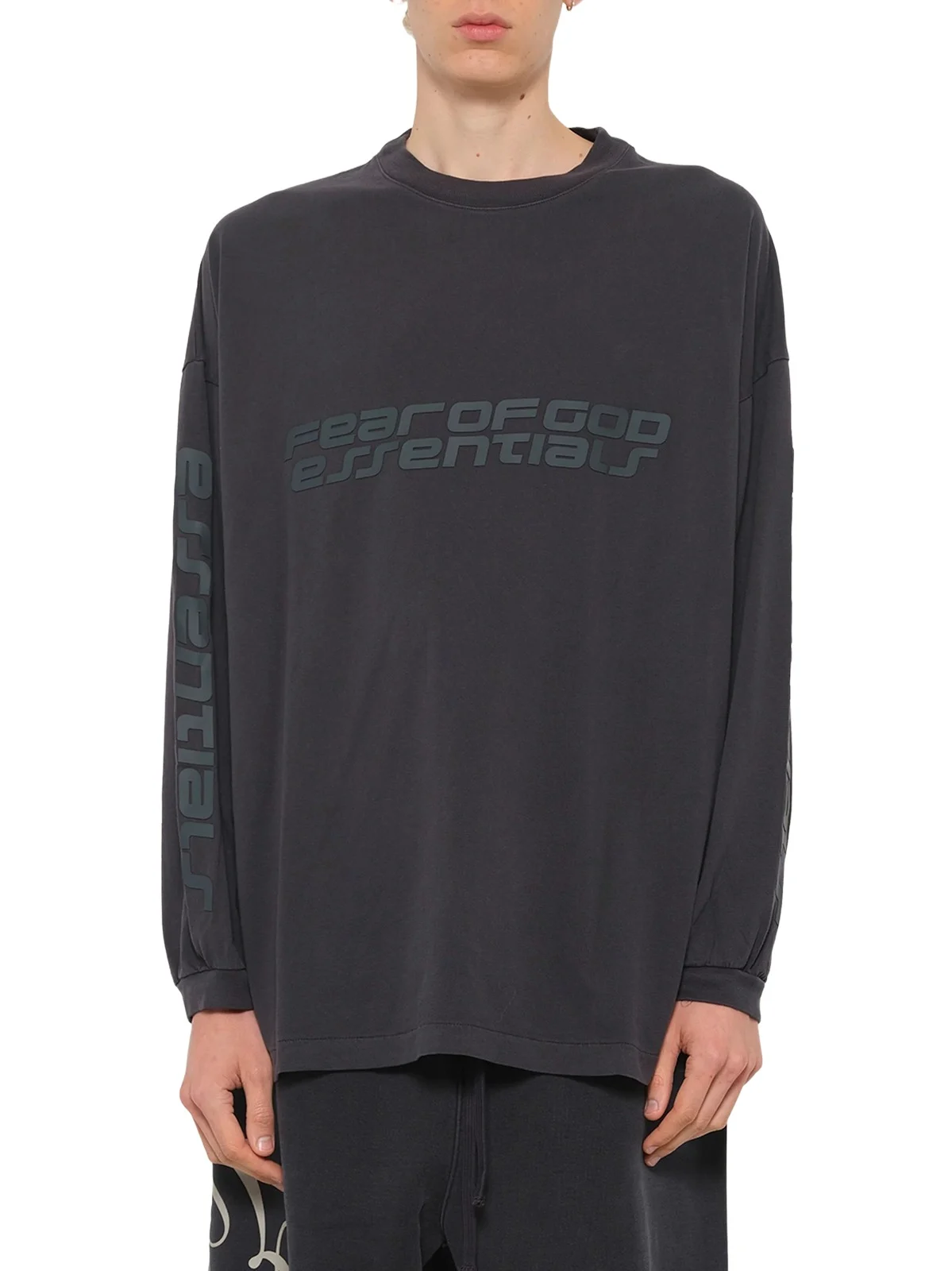 Fear of God Essentials 90's Long Sleeve T-shirt in Vintage Black