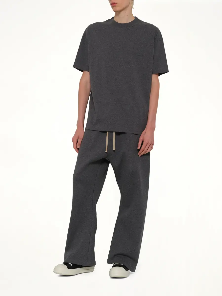 Fear of God Essentials Classic Short Sleeve T-shirt | Thumbnail 4 Fear of God Essentials Classic Short Sleeve T-shirt | Thumbnail 4
