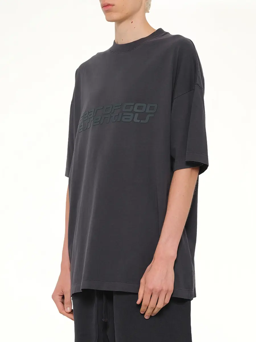 Fear of God Essentials "26" T-shirt in Vintage Black | Thumbnail 2 Fear of God Essentials "26" T-shirt in Vintage Black | Thumbnail 2