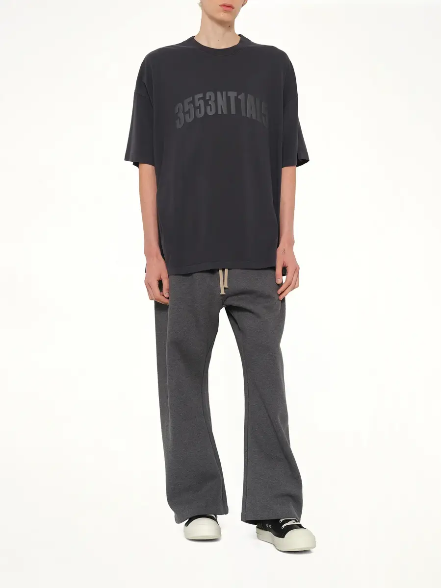 Fear of God Essentials 3553ntial5 T-shirt in Vintage Black | Thumbnail 4 Fear of God Essentials 3553ntial5 T-shirt in Vintage Black | Thumbnail 4