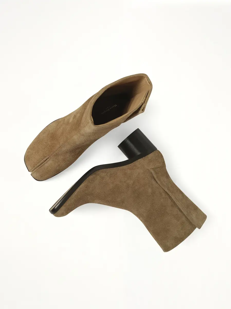Maison Margiela Tabi Ankle 8cm Boots in Corn Brown | Thumbnail 4 Maison Margiela Tabi Ankle 8cm Boots in Corn Brown | Thumbnail 4