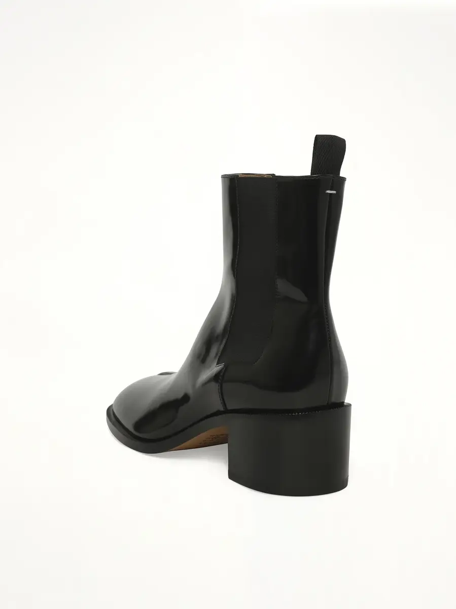 Maison Margiela Tabi Chelsea 5.5cm Boots | Thumbnail 2 Maison Margiela Tabi Chelsea 5.5cm Boots | Thumbnail 2