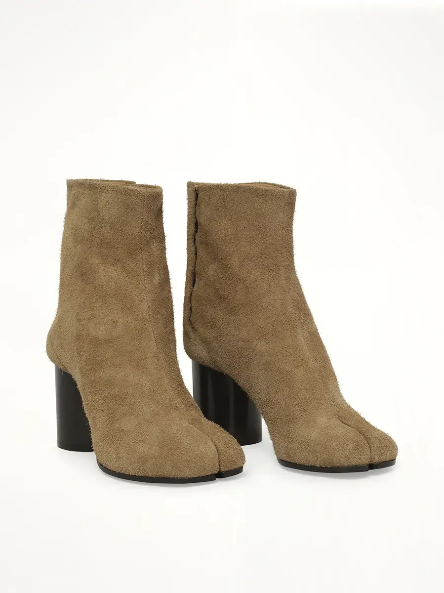 Maison Margiela Tabi Ankle Boots 8cm in Corn Brown | Thumbnail 3 Maison Margiela Tabi Ankle Boots 8cm in Corn Brown | Thumbnail 3