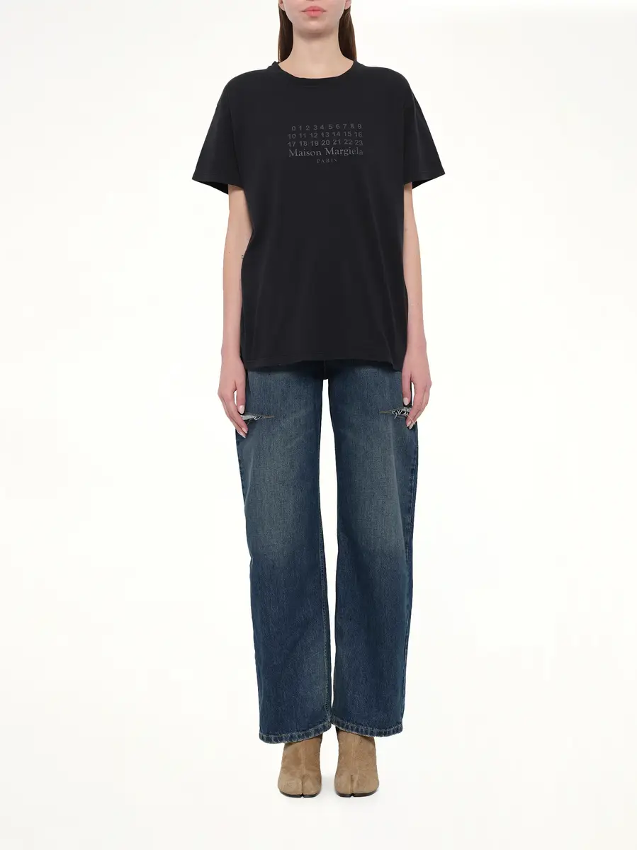 Maison Margiela Maison Margiela Logo T-shirt in Washed Black | Thumbnail 4 Maison Margiela Maison Margiela Logo T-shirt in Washed Black | Thumbnail 4