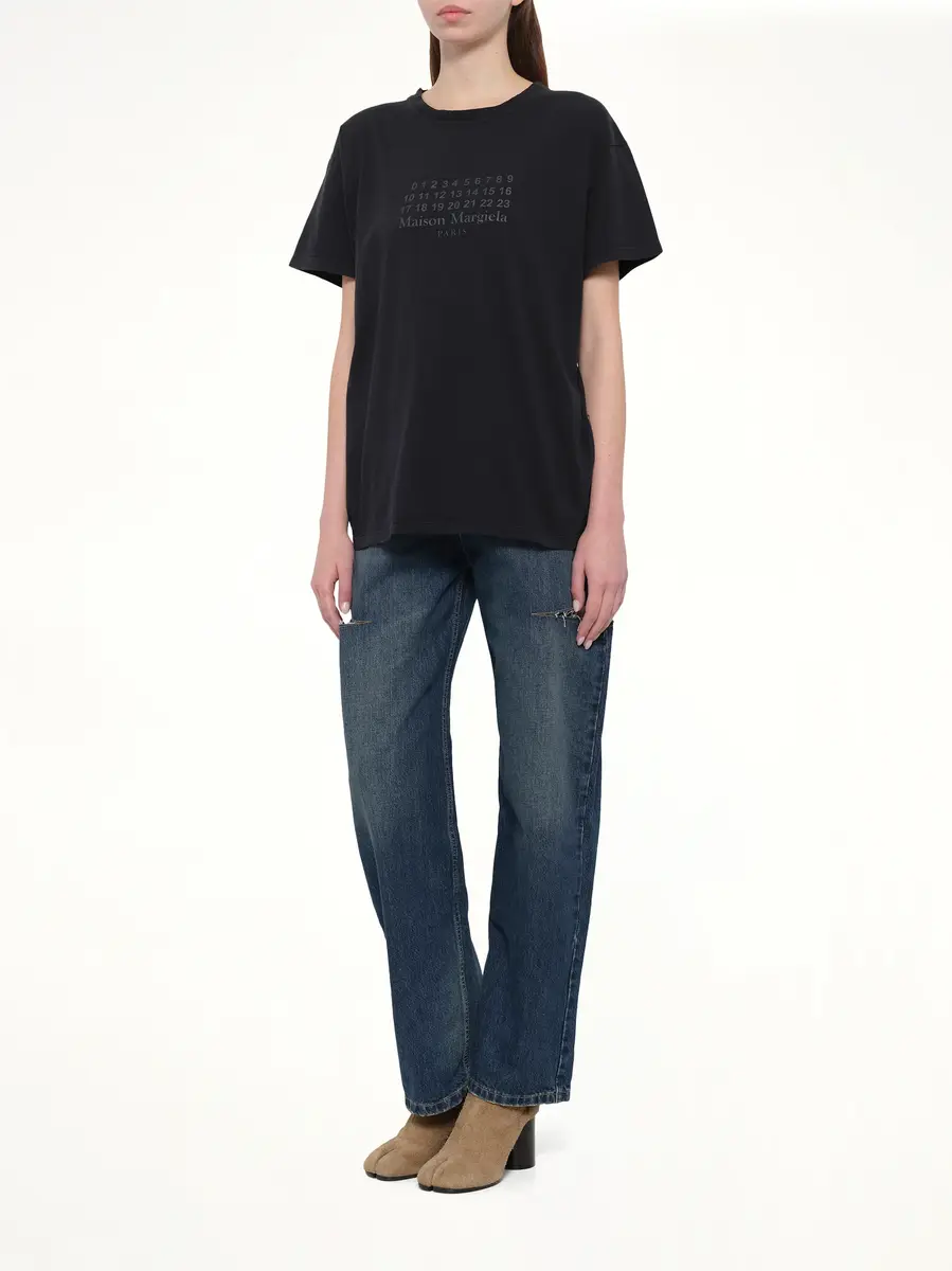 Maison Margiela Maison Margiela Logo T-shirt in Washed Black | Thumbnail 7 Maison Margiela Maison Margiela Logo T-shirt in Washed Black | Thumbnail 7