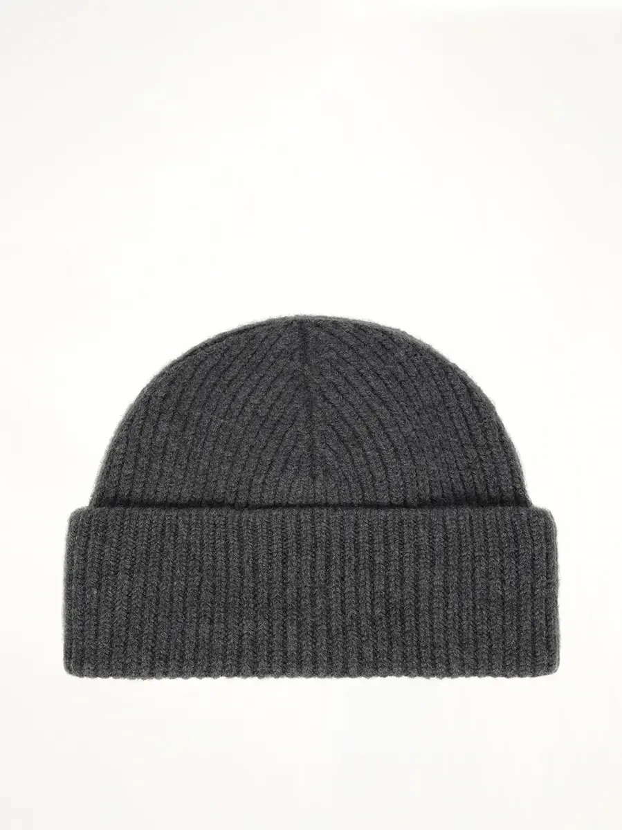 AMI PARIS Beanie With Contrasted Ami De Coeur | Thumbnail 2 AMI PARIS Beanie With Contrasted Ami De Coeur | Thumbnail 2