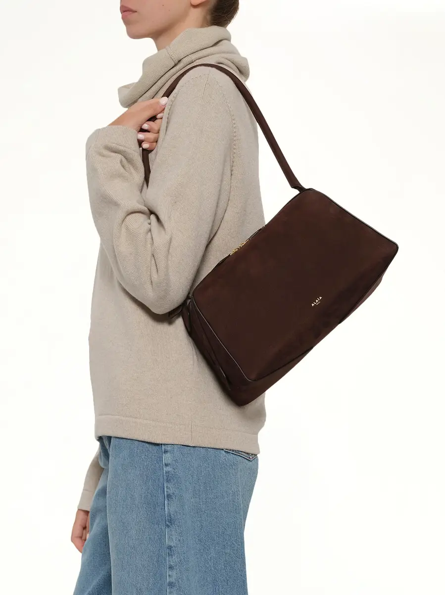 Alaïa Le Bouledogue Medium Bag in Brun Fonce | Thumbnail 6 Alaïa Le Bouledogue Medium Bag in Brun Fonce | Thumbnail 6
