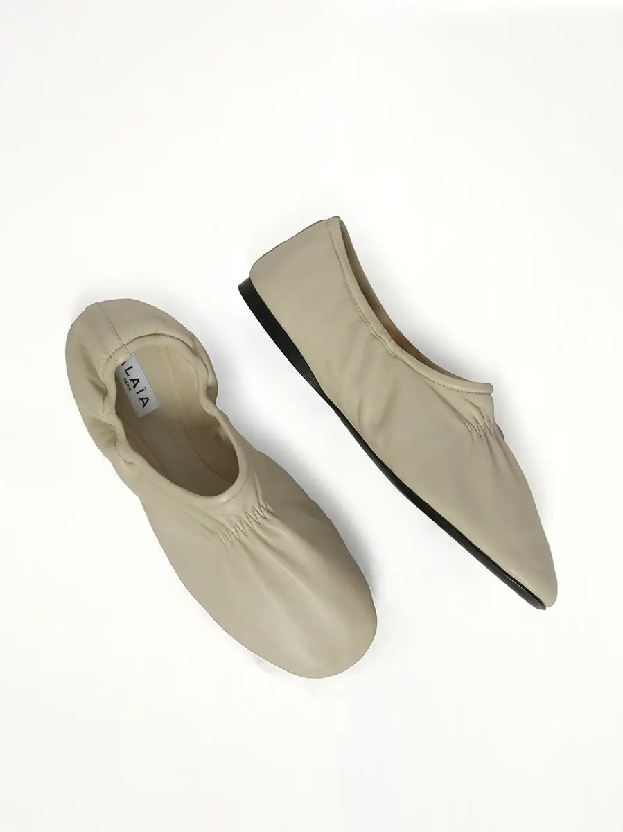 Alaïa Supple Slippers | Thumbnail 4