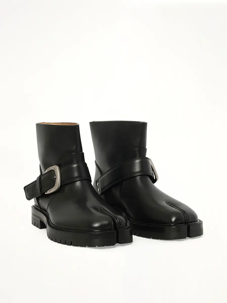 Maison Margiela Tabi County Buckle Ankle Boots | Thumbnail 3 Maison Margiela Tabi County Buckle Ankle Boots | Thumbnail 3