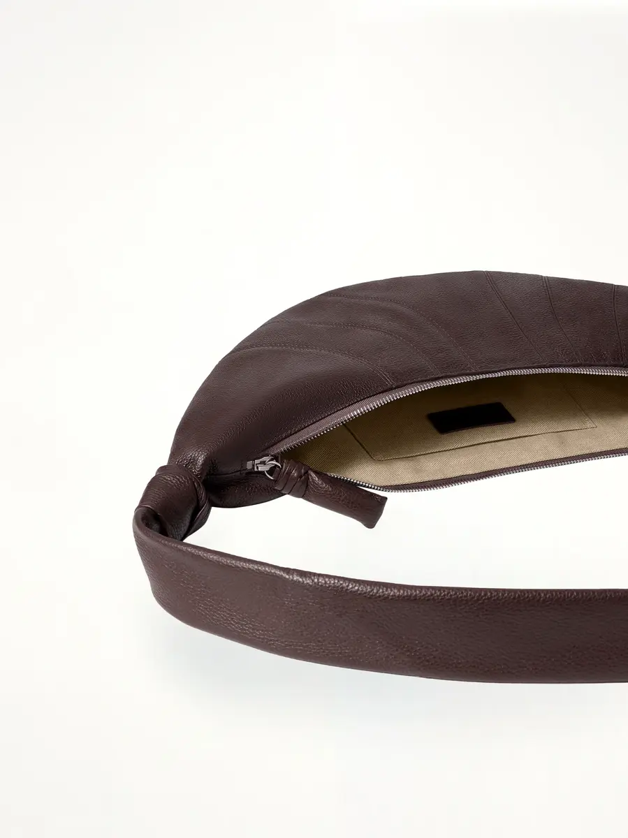 Lemaire Medium Croissant Bag in Tiramisu | Thumbnail 2 Lemaire Medium Croissant Bag in Tiramisu | Thumbnail 2