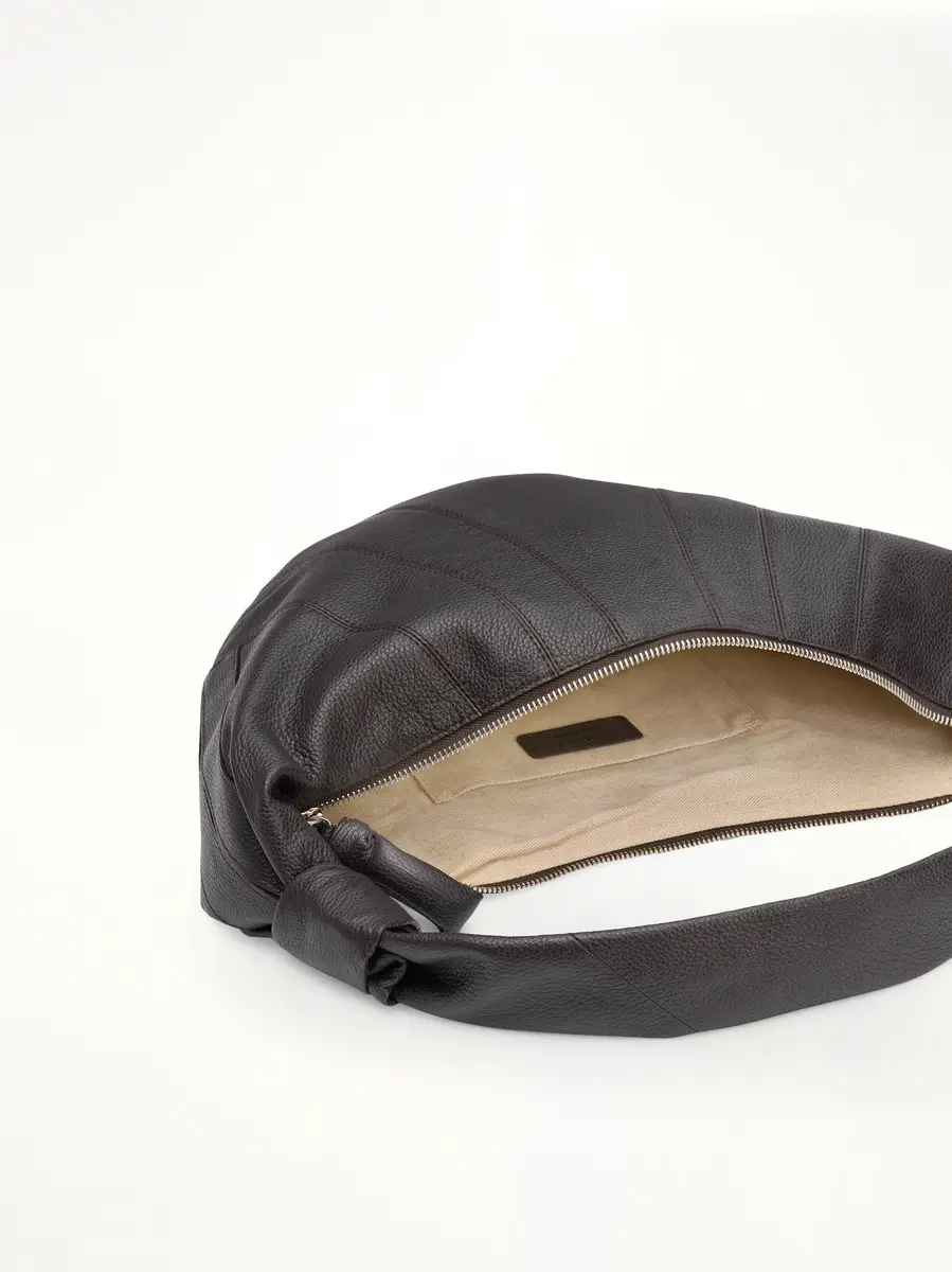 Lemaire Grained Fortune Croissant Bag | Thumbnail 2