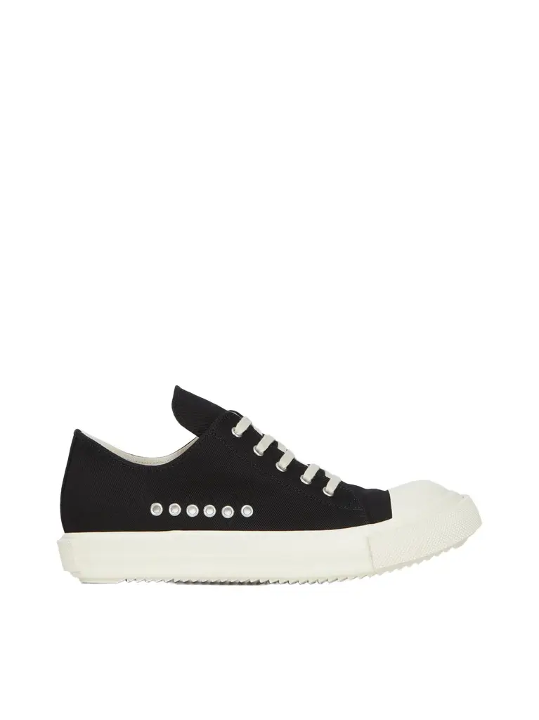 RICK OWENS DRKSHDW Extreme Low Sneaks in Black/milk Black | Image 1 RICK OWENS DRKSHDW Extreme Low Sneaks in Black/milk Black | Image 1