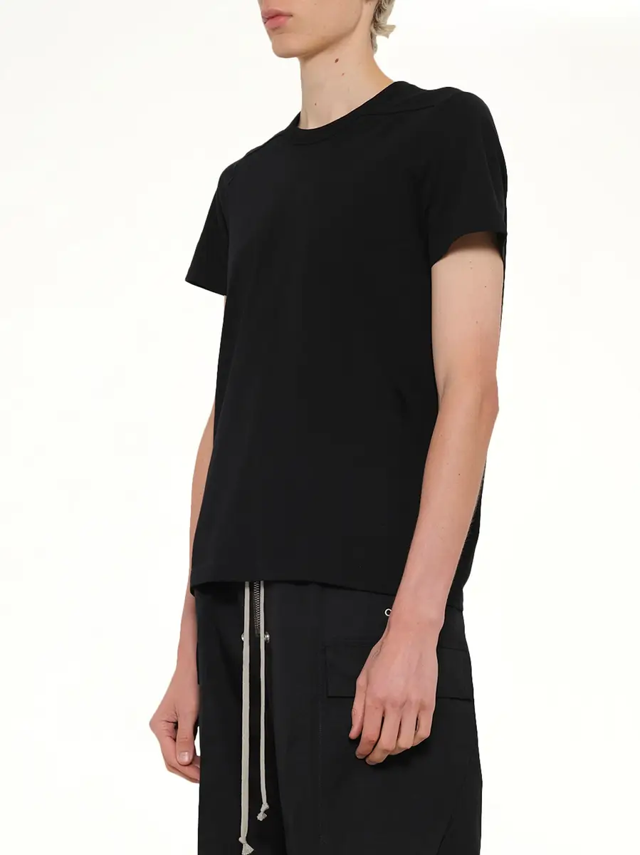 Rick Owens Short Level T | Thumbnail 2 Rick Owens Short Level T | Thumbnail 2