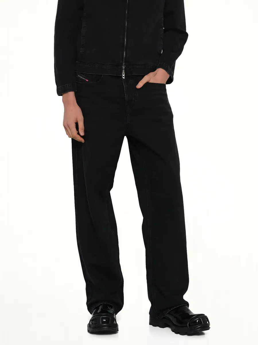 Diesel 2001 D-macro Relaxed Jeans | Thumbnail 6 Diesel 2001 D-macro Relaxed Jeans | Thumbnail 6