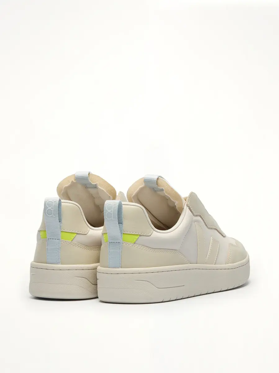 Veja Veja x Cfcl V-90 in Natural | Thumbnail 2 Veja Veja x Cfcl V-90 in Natural | Thumbnail 2