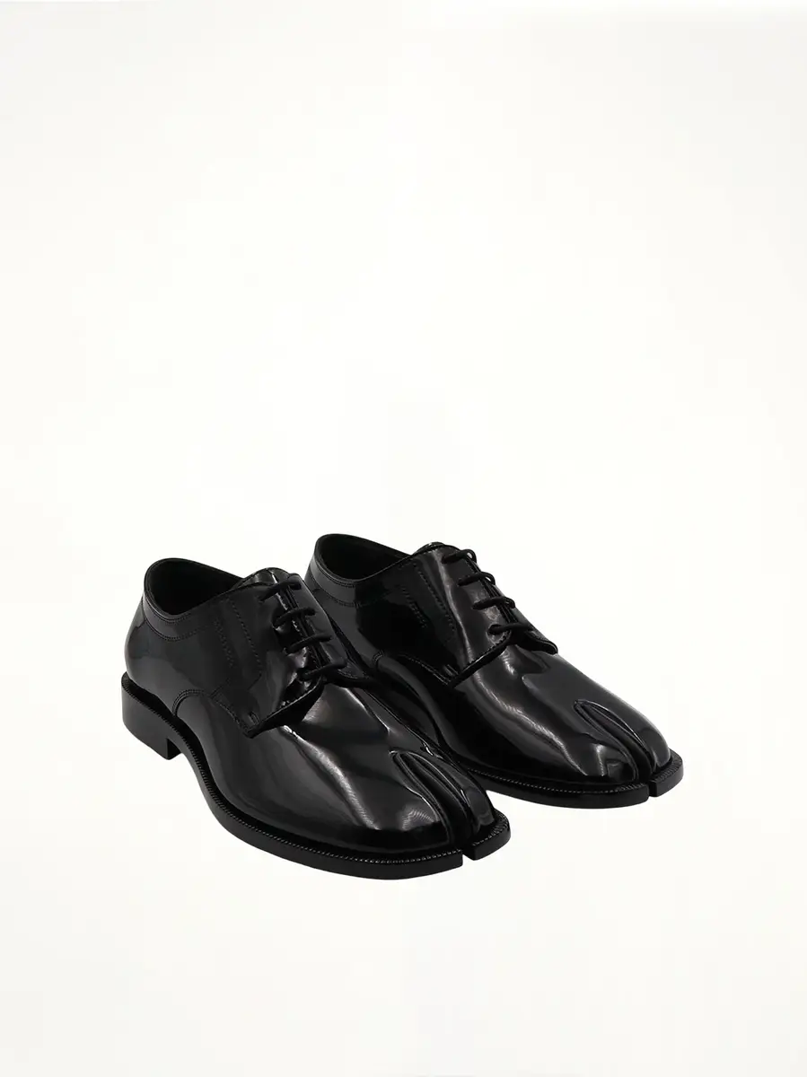 Maison Margiela Tabi Lace-ups Shoes in Shine Black | Thumbnail 3 Maison Margiela Tabi Lace-ups Shoes in Shine Black | Thumbnail 3
