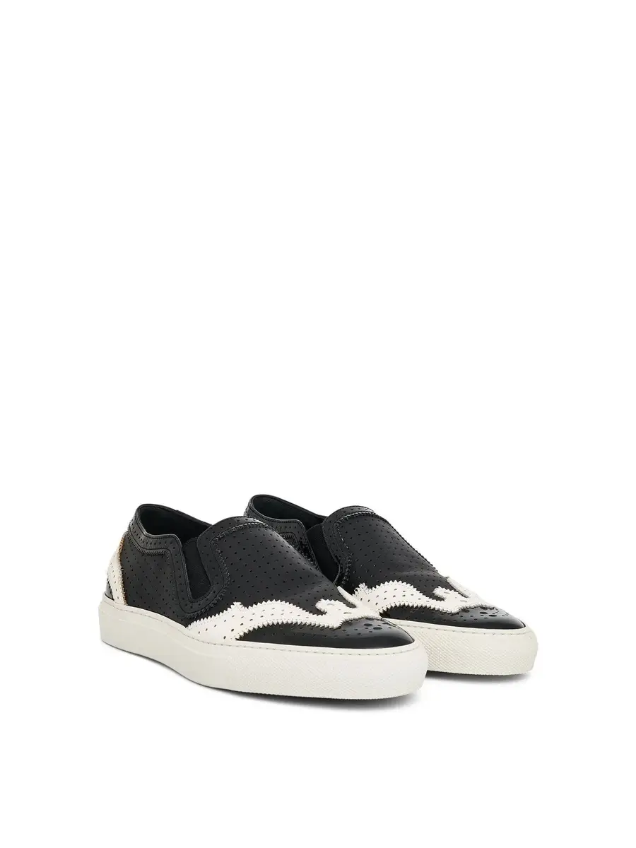 Givenchy Low Skate Sneaker in Black/white | Thumbnail 3