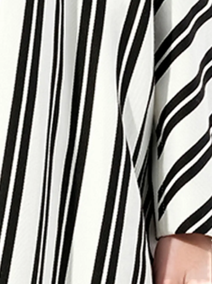Balenciaga Chilien Coat in Black/white Black | Thumbnail 2