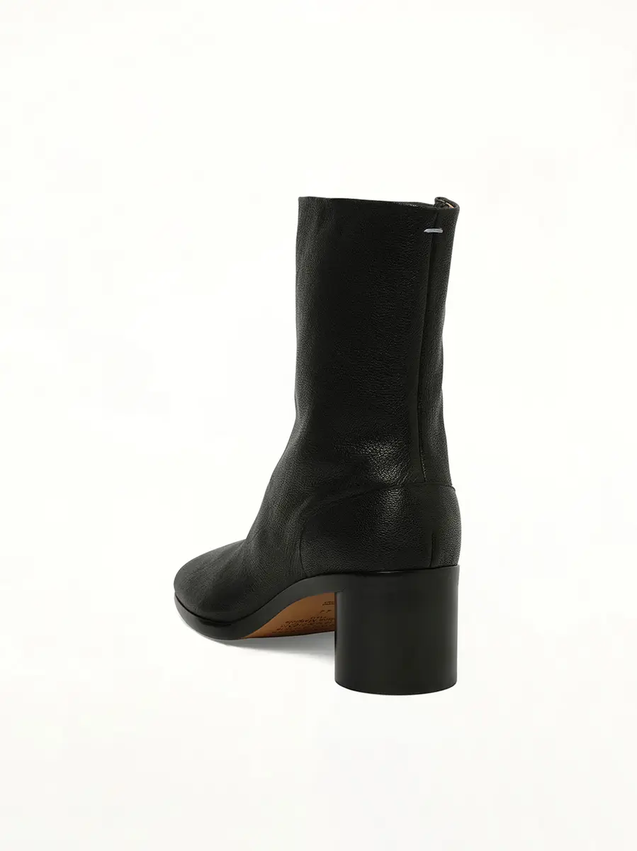 Maison Margiela Tabi Ankle 6cm Boots | Thumbnail 2 Maison Margiela Tabi Ankle 6cm Boots | Thumbnail 2