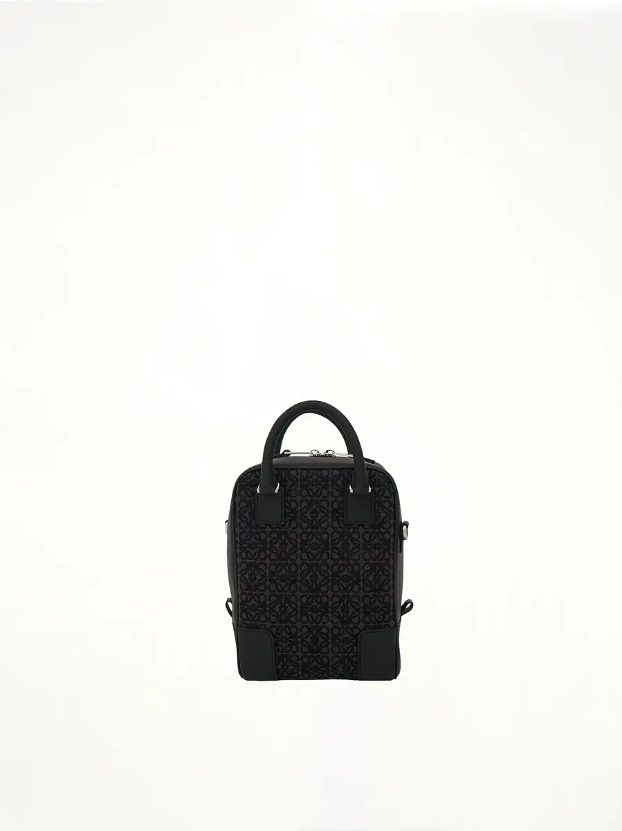 Loewe Amazona 15 Vertical Anagram in Jacquard And Calfskin Anthracite | Thumbnail 2 Loewe Amazona 15 Vertical Anagram in Jacquard And Calfskin Anthracite | Thumbnail 2
