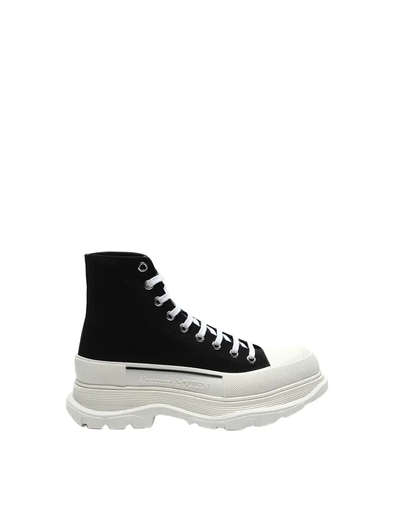 Alexander McQueen Tread Slick Canvas Lace-up Boots in Black/white | Image 1 Alexander McQueen Tread Slick Canvas Lace-up Boots in Black/white | Image 1