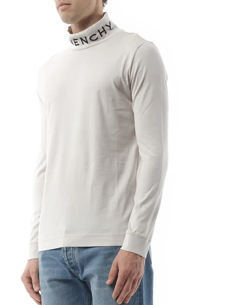 Givenchy Faded Logo Dyed Long Sleeve T-shirt in Cloud Grey | Thumbnail 5 Givenchy Faded Logo Dyed Long Sleeve T-shirt in Cloud Grey | Thumbnail 5