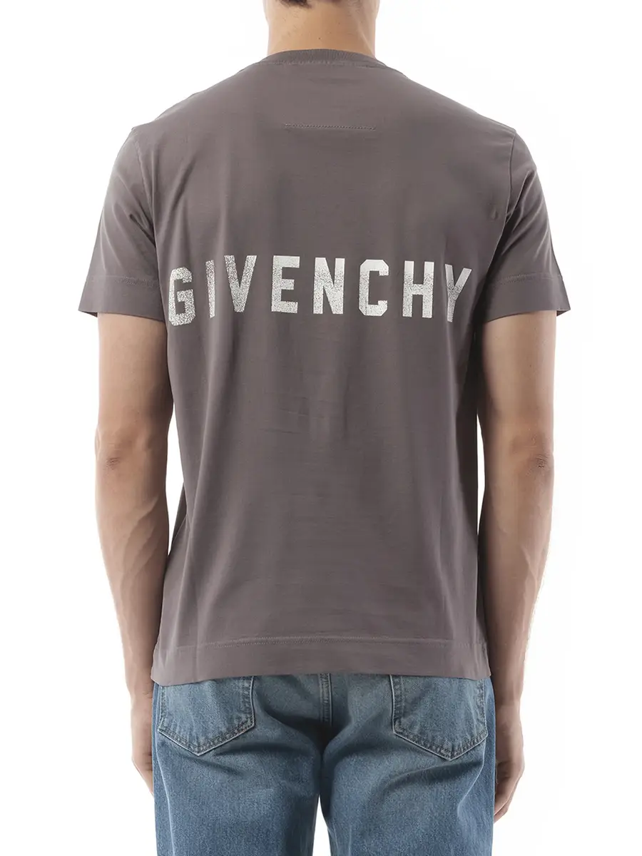 Givenchy Four G Dyed Logo T-shirt in Quartz Grey | Thumbnail 6