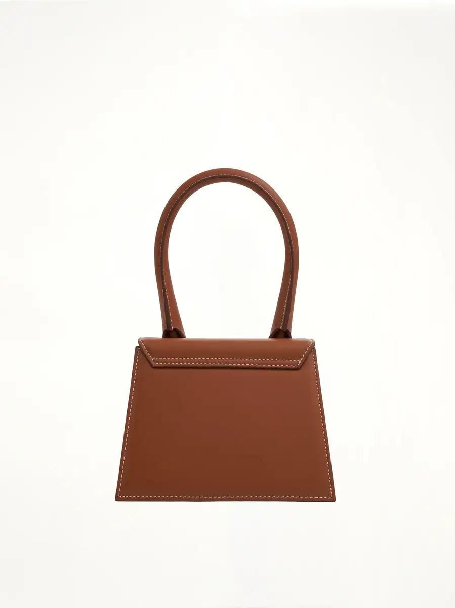 Jacquemus Le Chiquito Moyen Leather Bag | Thumbnail 2 Jacquemus Le Chiquito Moyen Leather Bag | Thumbnail 2