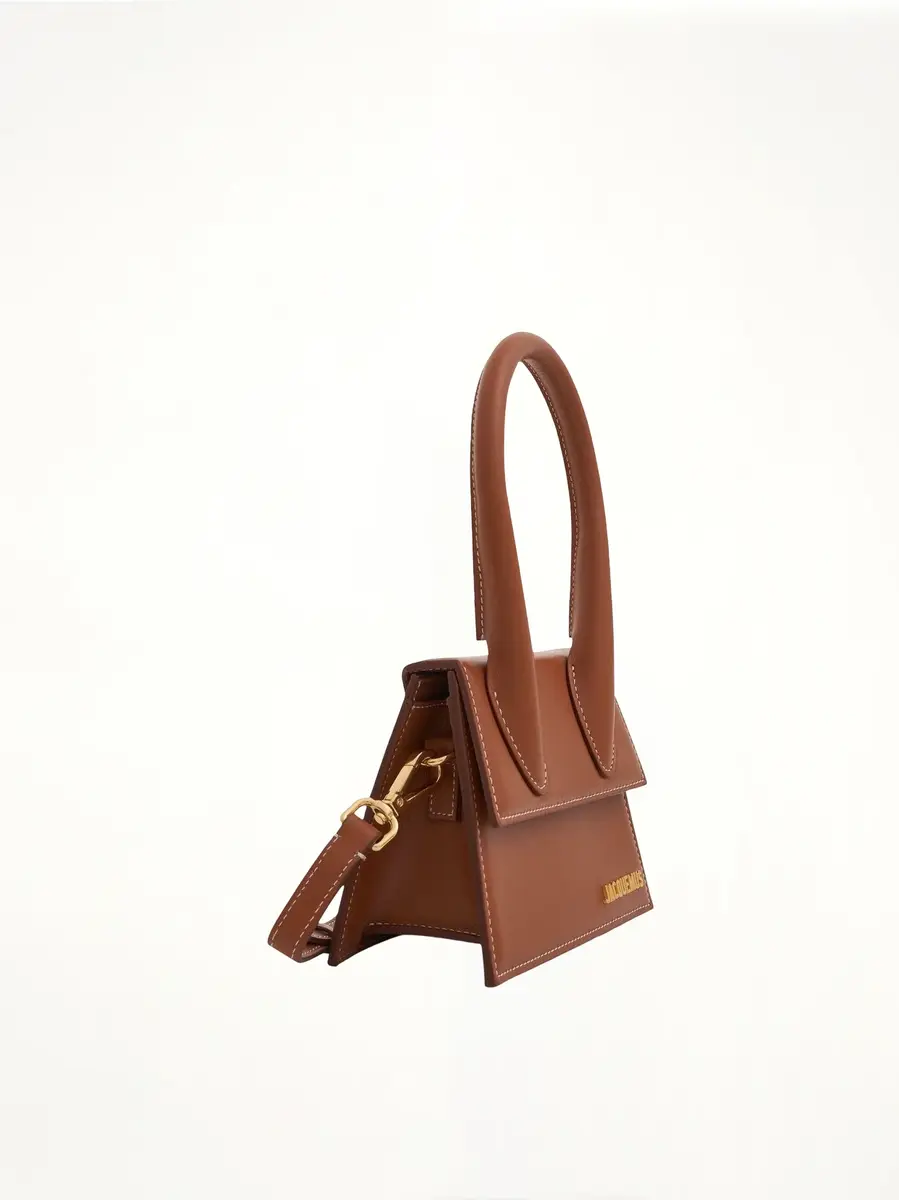 Jacquemus Le Chiquito Moyen Leather Bag | Thumbnail 3 Jacquemus Le Chiquito Moyen Leather Bag | Thumbnail 3