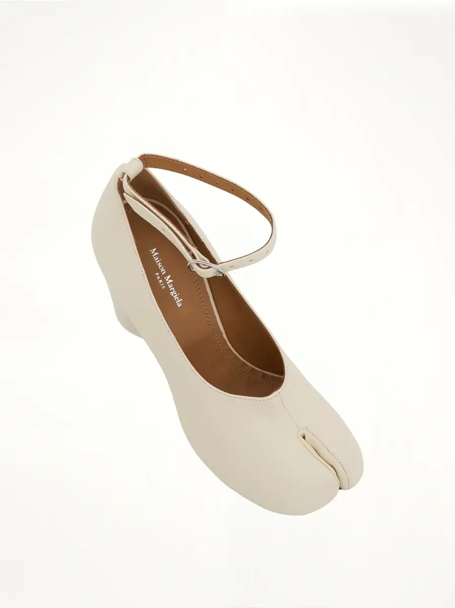 Maison Margiela Tabi 8cm Heel Pumps | Thumbnail 2 Maison Margiela Tabi 8cm Heel Pumps | Thumbnail 2