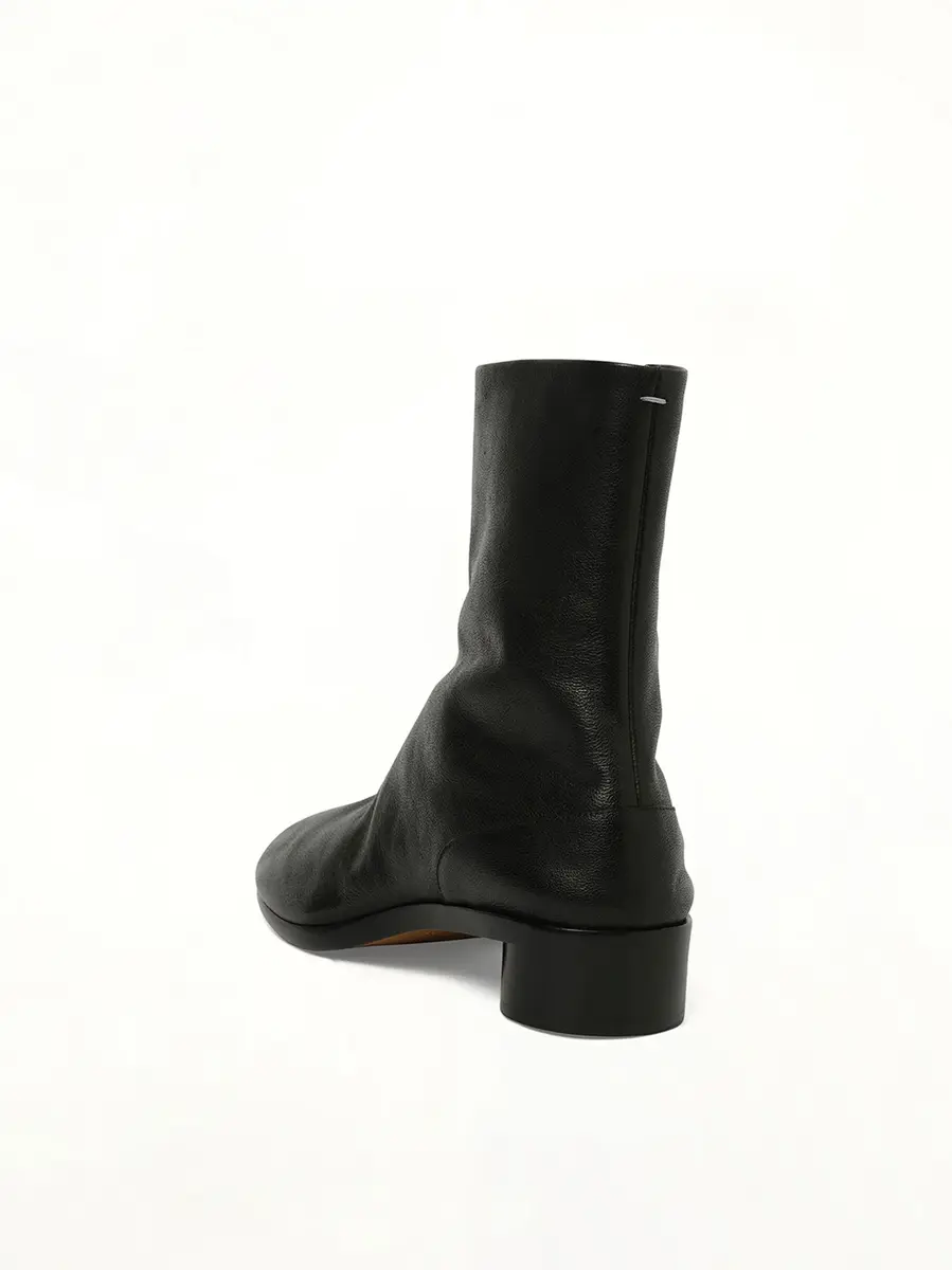 Maison Margiela Tabi Ankle 3cm Boots | Thumbnail 2 Maison Margiela Tabi Ankle 3cm Boots | Thumbnail 2