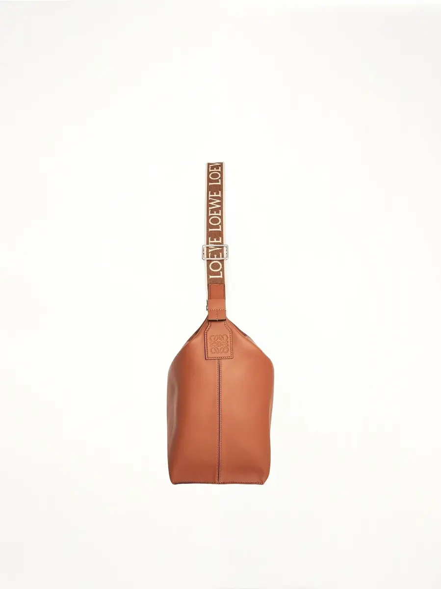Loewe Cubi Crossbody Bag | Thumbnail 2