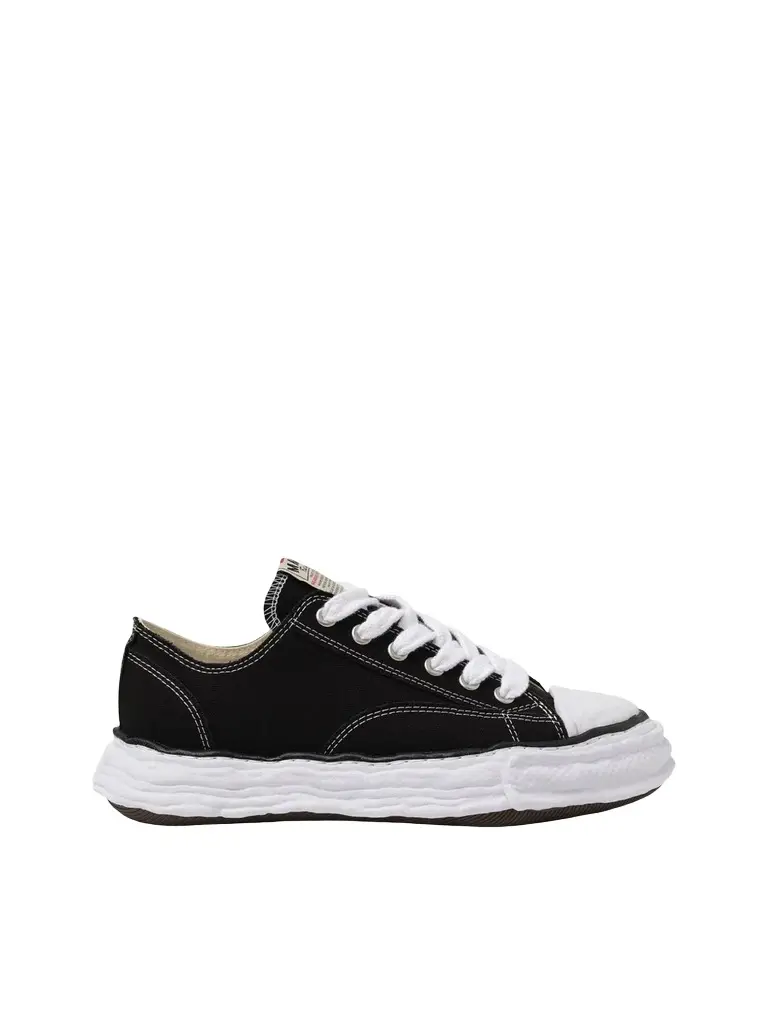 Maison MIHARA YASUHIRO Peterson 23 OG Sneaker in Black/white Black | Image 1 Maison MIHARA YASUHIRO Peterson 23 OG Sneaker in Black/white Black | Image 1