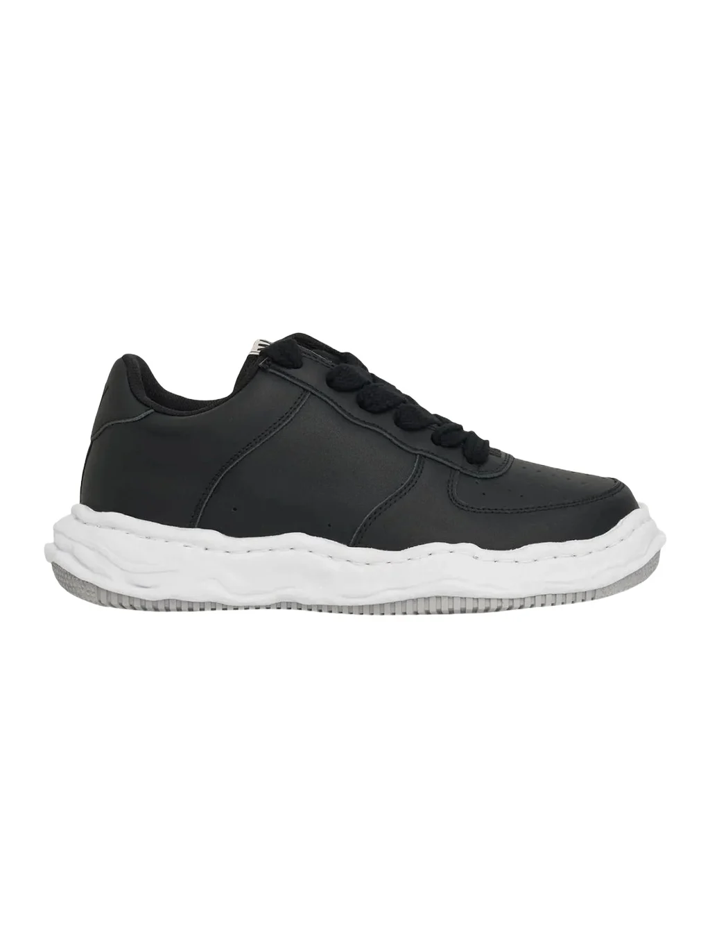 Maison MIHARA YASUHIRO Wayne OG Sneaker in Black/white