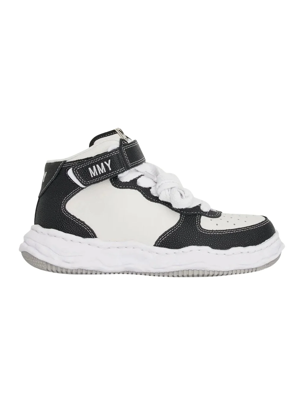 Maison MIHARA YASUHIRO Wayne OG High Sneaker in Black/white