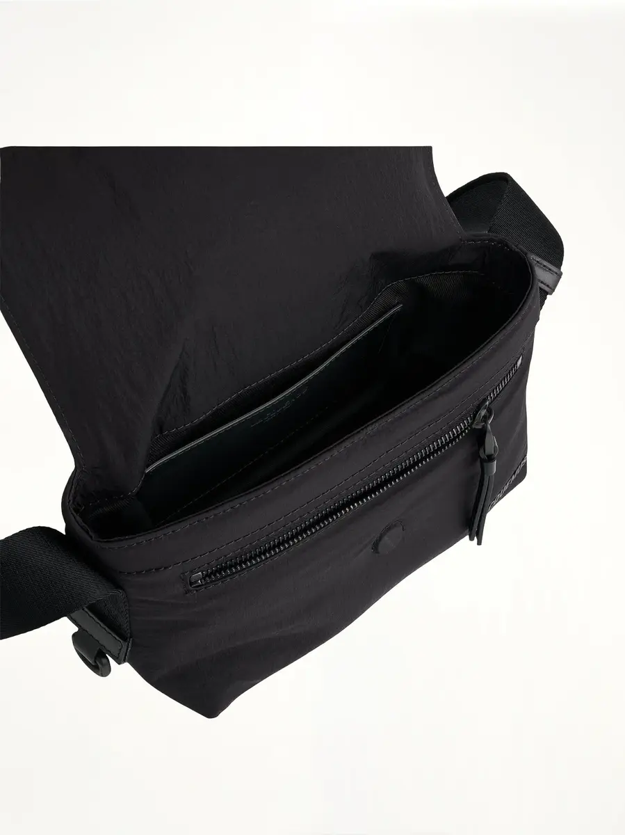 Jacquemus Le Petit Messenger Bambi Bag | Thumbnail 5 Jacquemus Le Petit Messenger Bambi Bag | Thumbnail 5