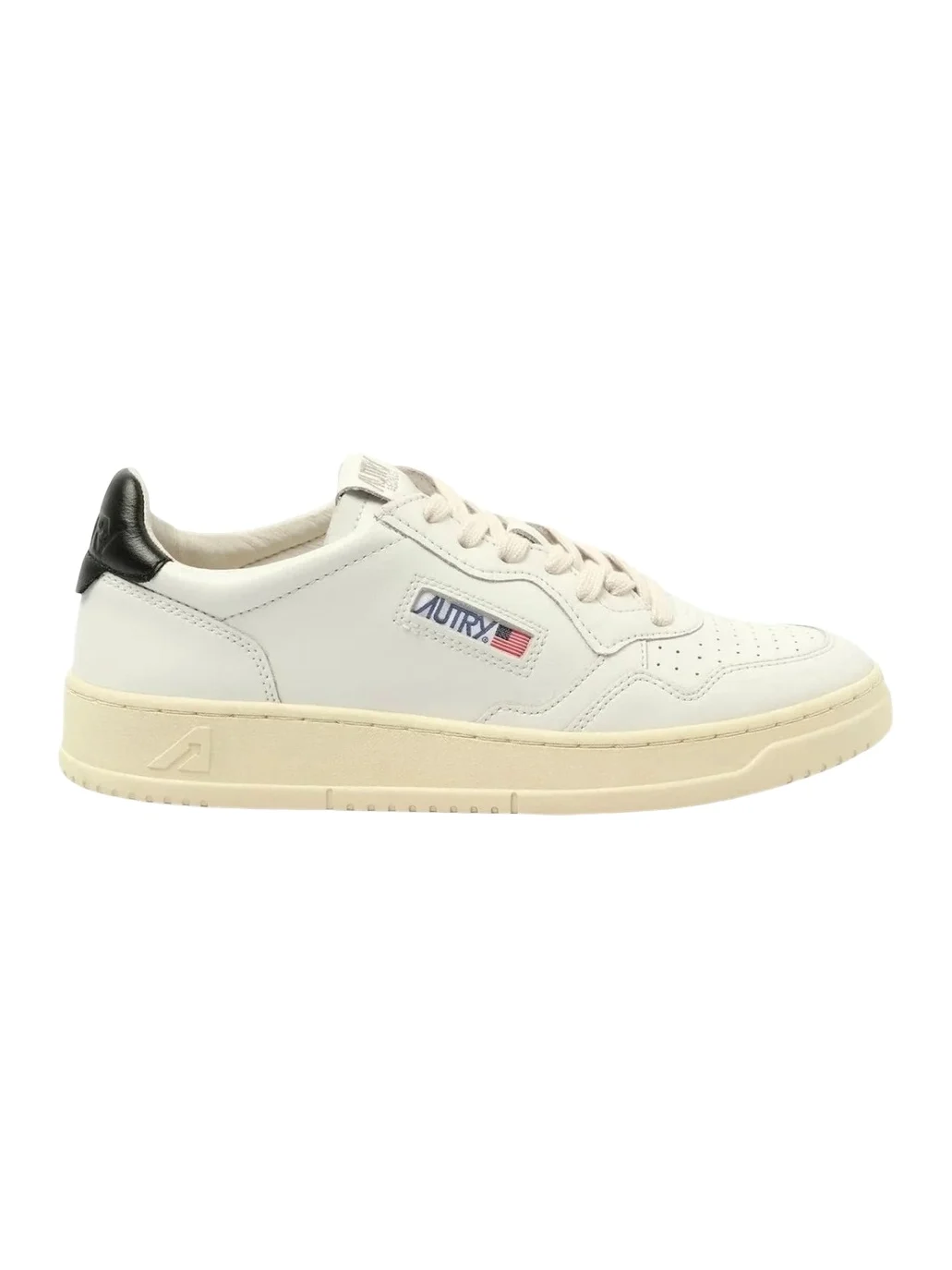 Medalist Low Sneakers in White/black Medalist Low Sneakers in White/black